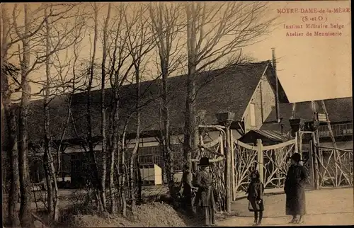 Ak Notre Dame de la Mère Yvelines, Institut Militaire Belge, Atelier de Menuiserie