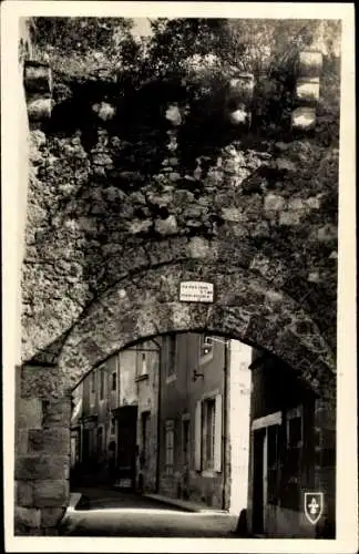 Ak Hérisson Allier, La Vieille porte