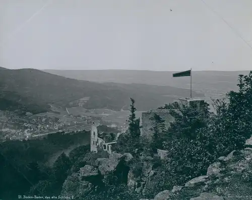 Foto Baden Baden am Schwarzwald, Das alte Schloss Hohenboden II, Fotograf Friedrich Spies