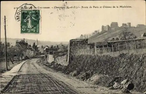 Ak Chevreuse Yvelines, Route de Paris et Chateau de la Madeleine