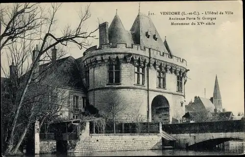 Ak Vendôme Loir et Cher, L'Hôtel de Ville