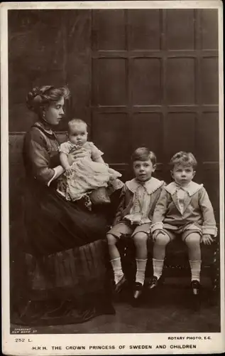 Ak Kronprinzessin von Schweden, Margaret of Connaught, Gustav Adolf, Sigvard, Ingrid
