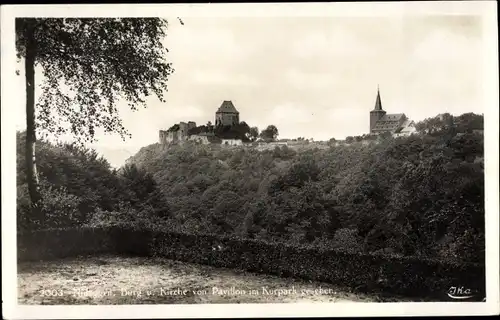 Ak Nideggen in der Eifel, Burg und Kirche von Pavillon im Kurpark gesehen