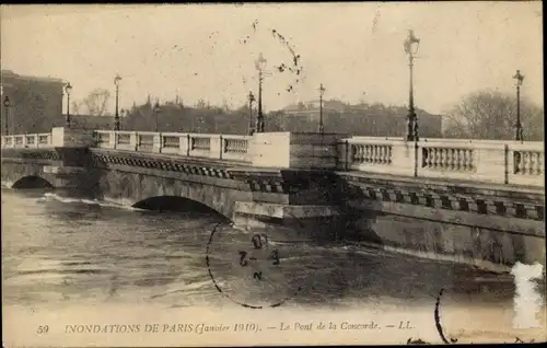 Ak Paris VIII, Crue de la Seine, Janvier 1910, Pont de la Concorde