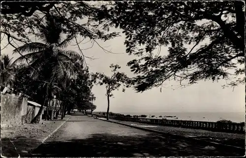 Ak Conakry Guinea, La Corniche