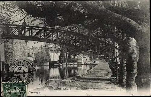 Ak Montargis Loiret, La Passerelle et la Vieille Tour