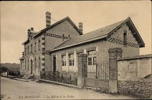 Ak La Boissiere Yvelines, La Mairie et les Ecoles