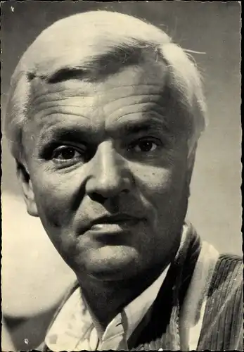 Ak Schauspieler Peter van Eyck