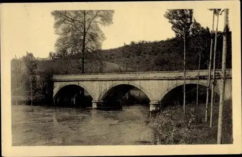 Ak Le Longeron Maine et Loire, Pont sur la Sèvre