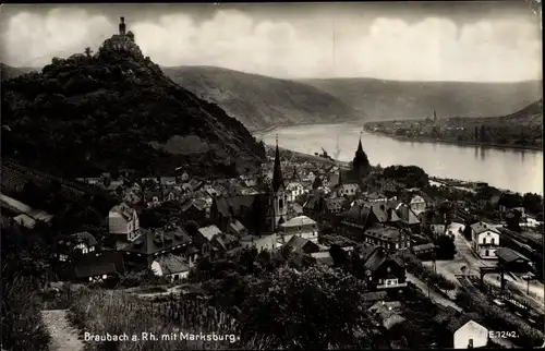 Ak Braubach am Rhein, Ort mit Marksburg