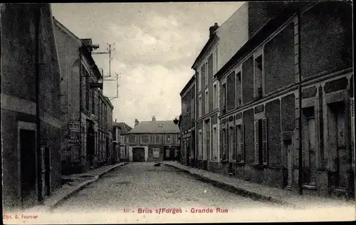 Ak Briis-sous-Forges Essonne, Grande Rue