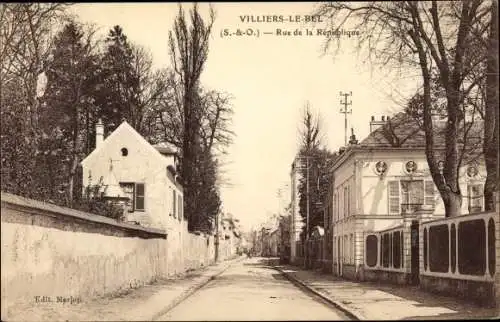 Ak Villiers-le-Bel Val-d´Oise, Rue de la République