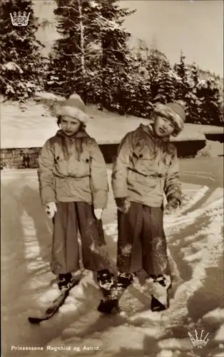 Ak Prinzessinnen Ragnhild und Astrid von Norwegen, Portrait, Ski