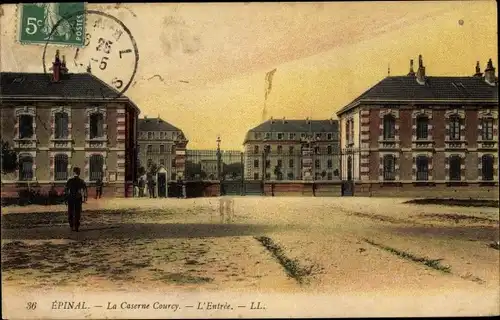 Ak Épinal Lothringen Vosges, La Caserne Courcy, L'Entree