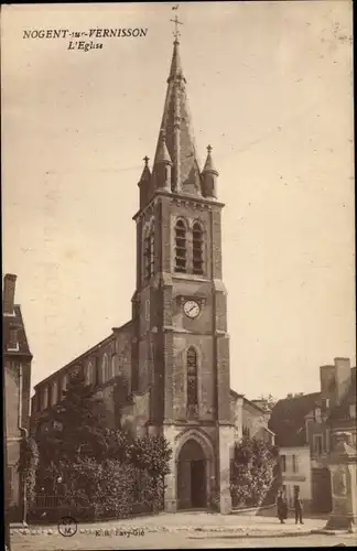 Ak Nogent sur Vernisson Loiret, L'Eglise