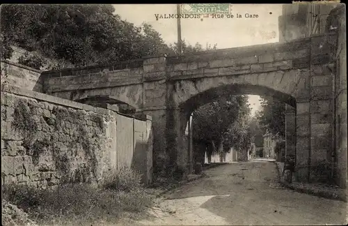 Ak Valmondois Val-d´Oise, Rue de la Gare