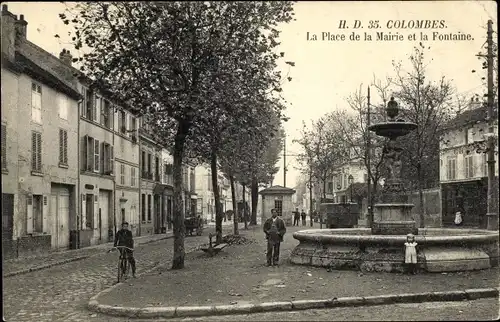 Ak Colombes Hauts de Seine, La Place de la Mairie et la Fontaîne
