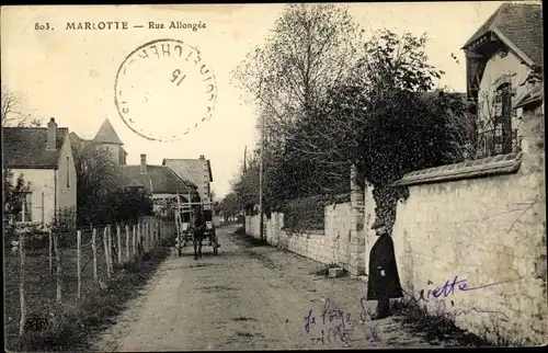 Ak Marlotte Seine et Marne, Rue Allongée