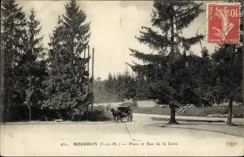 Ak Bourron Seine et Marne, Place et Rue de la Gare