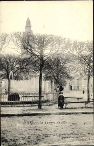 Ak Viarmes Val-d´Oise,m Square Halbout