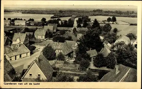 Ak Garderen Gelderland, Blick auf den Ort, Fliegeraufnahme
