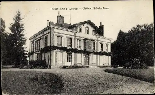 Ak Courtenay Loiret, Chateau Sainte-Anne