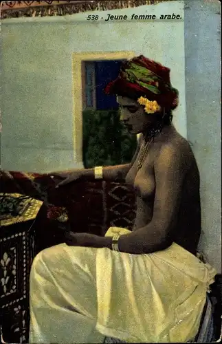 Ak Jeune femme arabe, Portrait, Maghreb