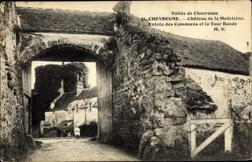 Ak Chevreuse Yvelines, Chateau de la Madeleine, Entree