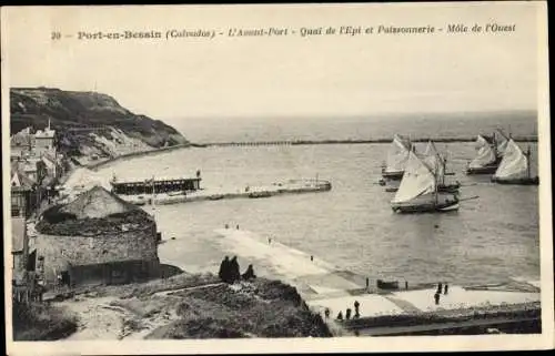 Ak Port en Bessin Calvados, Avant Port, Quai de l´Épi et Poissonnerie, Môle de L´Ouest