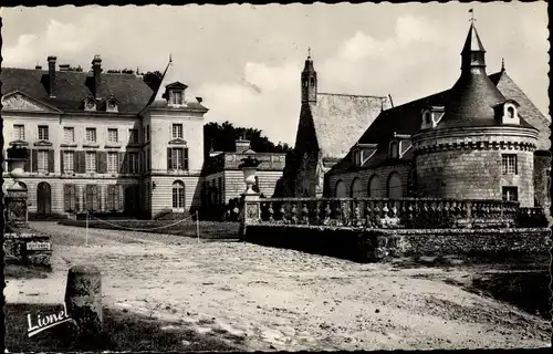 Ak Mazé Maine et Loire, Chateau de Montgeoffroy,