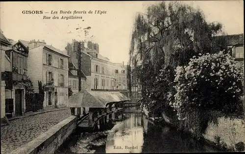 Ak Gisors Eure, Bords fleuris de l´Epte, Rue des Argilllières