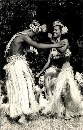 Ak Tahiti Ozeanien, tanzende Ureinwohner