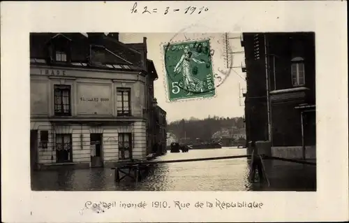 Ak Corbeil Essonne, Rue de la République, Inondations de 1910