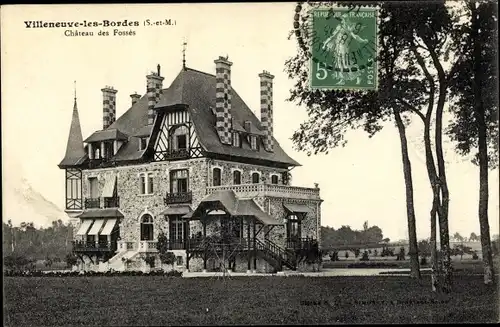 Ak Villeneuve les Bordes Seine-et-Marne, Château des Fossés, vue générale