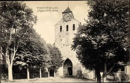 Ak Verdelot Seine et Marne, L'Eglise, vue de face, XVIe siècle