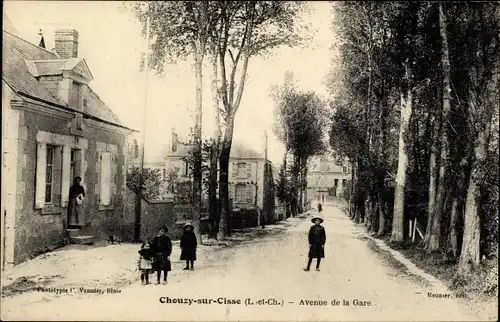 Ak Chouzy sur Cisse Loir et Cher, Avenue de la Gare