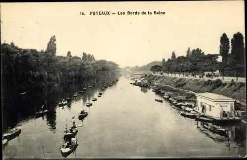 Ak Puteaux Hauts de Seine, Les Bords de la Seine, pêcheurs dans barques