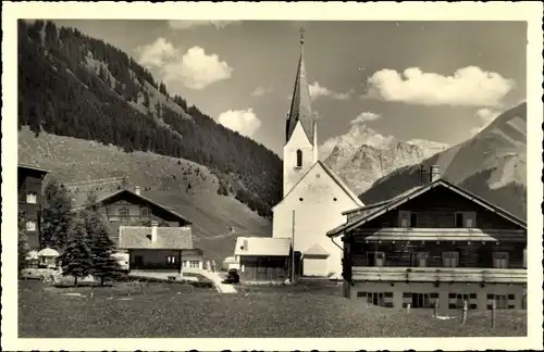 Ak Berwang in Tirol, Ortspartie, Zugspitze