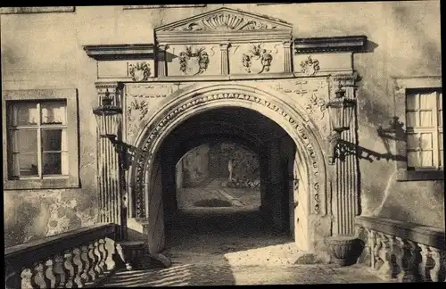 Ak Weesenstein im Müglitztal, Schloss, Ostportal