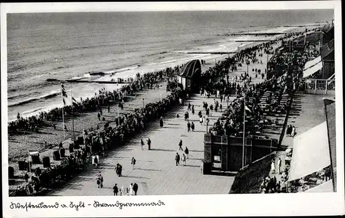 Ak Westerland auf Sylt, Promenade, Partie am Strand, Strandleben, Strandkörbe