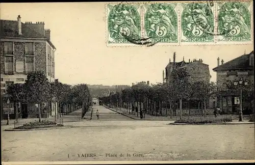 Ak Vaires Seine et Marne, Place de la Gare