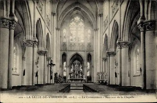 Ak La Salle de Vihiers Maine et Loire, La Communaute, Interieur de la Chapelle
