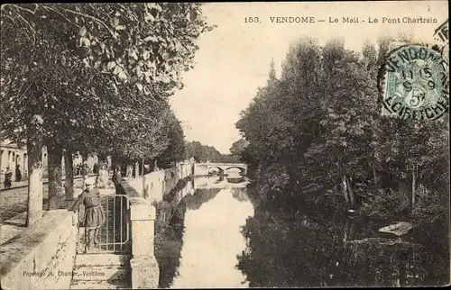 Ak Vendôme Loir et Cher, Le Mail, Le Pont Chartrain