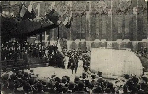 Ak Reception aux Arts et Mellers de l'Aeroplane avec lequel Blerlot fit sa memorable traversee 1909