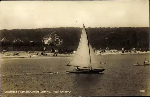 Ak Ostseebad Timmendorfer Strand, Hotel Démory, Blick vom Meer, Segelboot