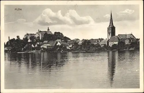 Ak Plön in Holstein, Teilansicht vom Ort, Blick vom Wasser