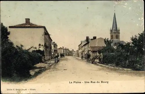 Ak La Plaine Maine et Loire, Une Rue du Bourg