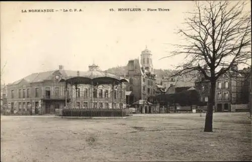 Ak Honfleur Calvados, Place Thiers