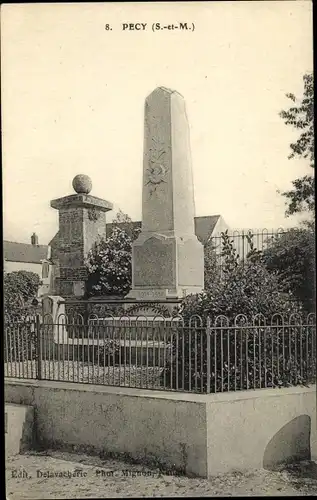 Ak Pecy Seine et Marne, Monument de la Première Guerre Mondiale