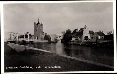 Ak Zierikzee Zeeland, Gezicht op beide Havenhoofden